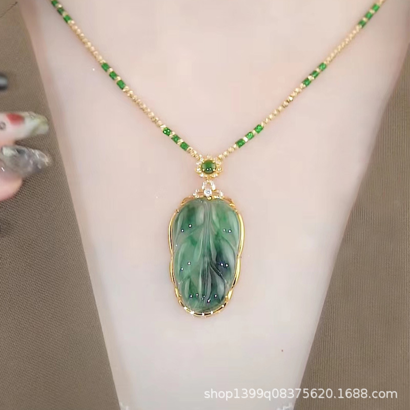 Jinji jade hoja de imitación jade verde collar colgante de las mujeres de hoja grande youcheng bambú suéter cadena colgante de ropa
