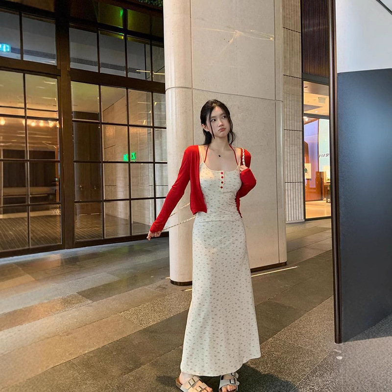 Manta Narcissus Korean Hot Girl Strappy Floral Suspender Long Skirt Lazy Holiday Style Skirt with Red Cardigan Suit