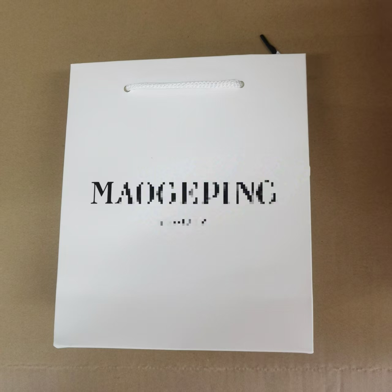 毛*戈*平香水手提袋天气单套装礼品袋后口红香水盒高档手挽袋现货