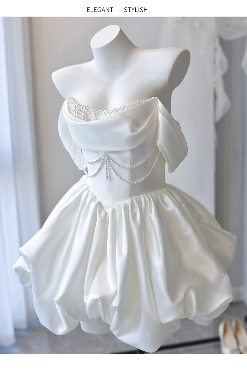 Robe de mariée en satin épaules dues pour mariage et soirée_voghion.com