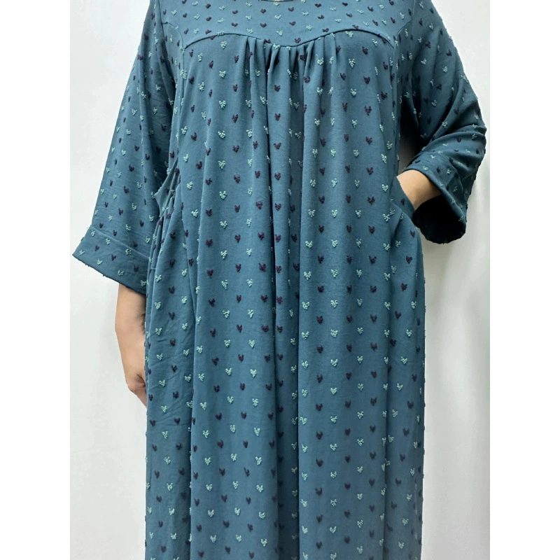 Fashionable dress with pockets