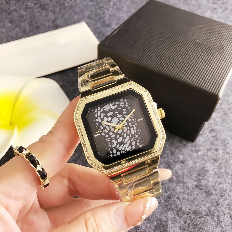 Watch Women's Tank Quartz Square Watch Black Gold Popular Fashion Women's Watch Light Luxury High Quality New Style