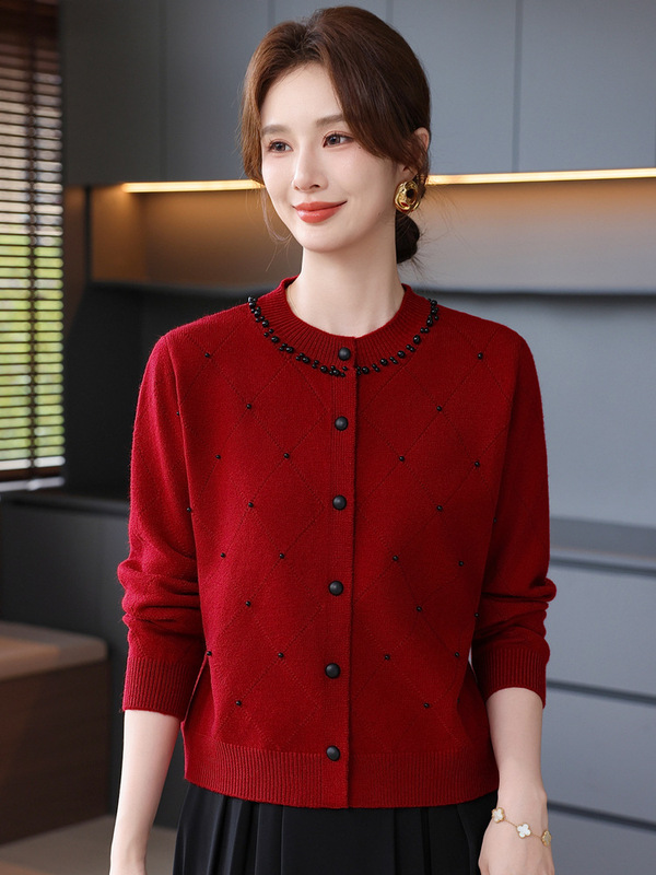 气质优雅中老年女装潮妈妈装设计感撞色钉珠针织开衫2025秋冬新款|undefined