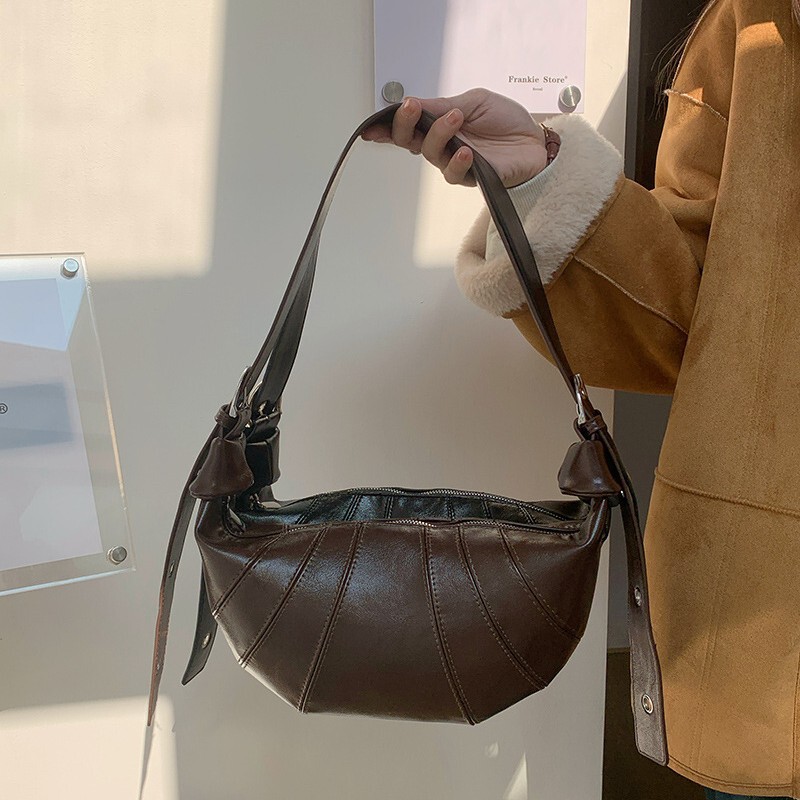 2026 New Vintage Niche Croissant Leather Dumpling Bag Fashion Single Shoulder Crossbody Baguette Women's Bag