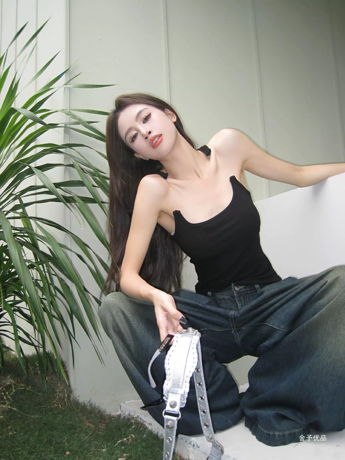 Укороченный приталенный топ, невидимый стиль с чашками, one size, модный сезонный фасон