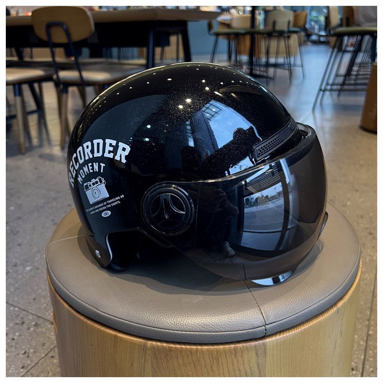 Suitable for electric car helmet certification motorcycle men's and women's helmet half helmet four seasons sun protection couple personality black and white