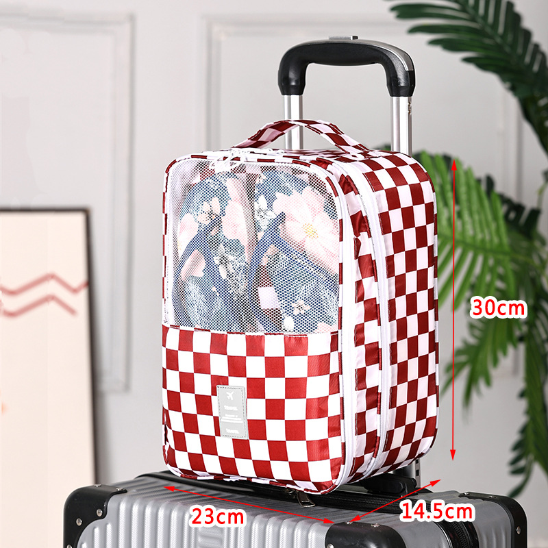 Red and white squares: medium: universal