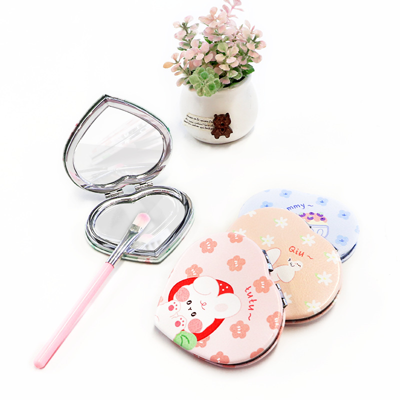 Amor pequeño espejo niña pequeño regalo espejo de doble cara al por mayor PU imagen impresa estudiante lindo bolsillo portátil espejo cosmético