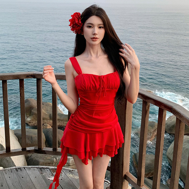 Beach Vacation Dress for Women, Suitable for Petite Figures, Red Summer Tie-Dye Travel Dress