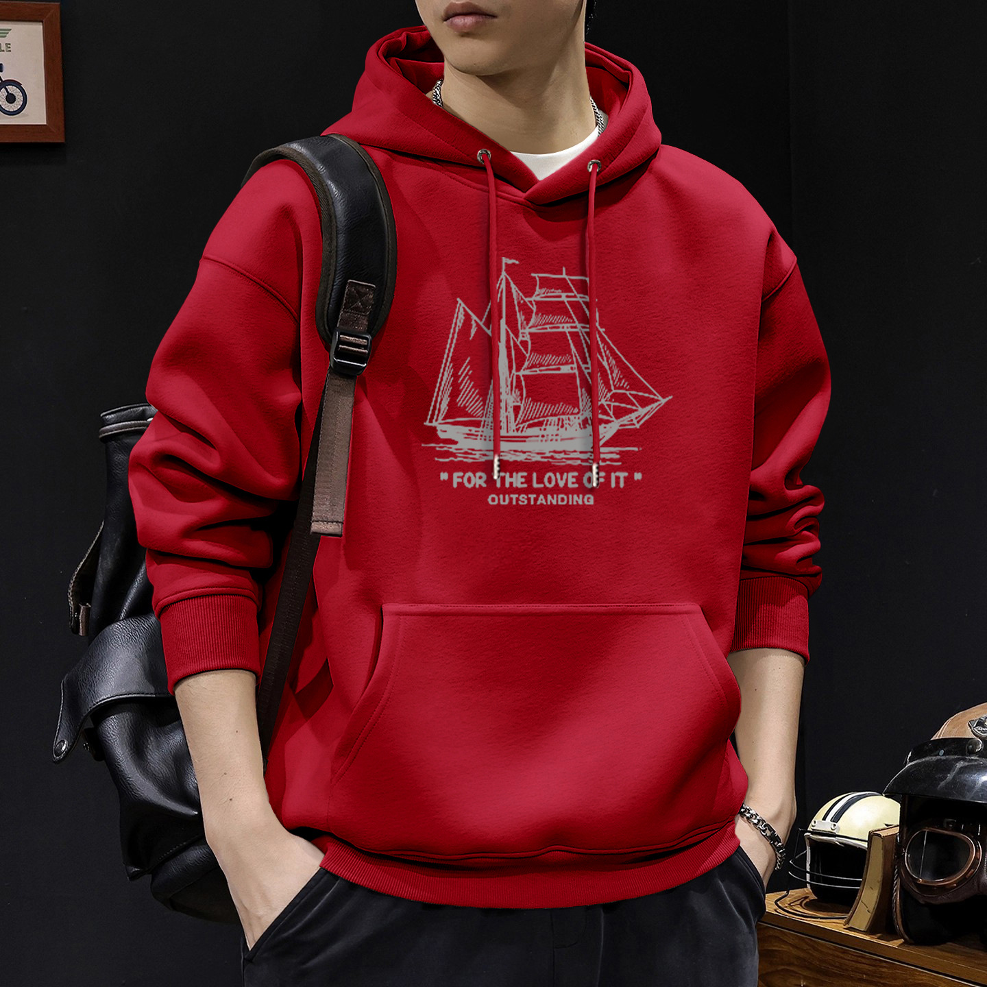 Gran chaqueta con capuz rojo Regular - 2477