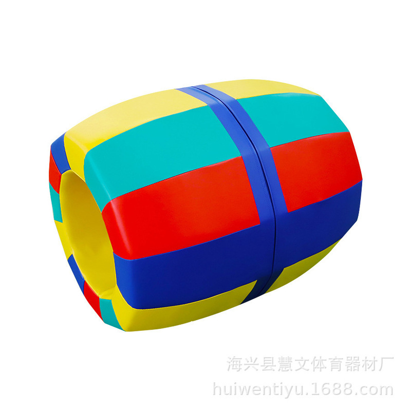 子供の体はちょうどクールな訓練器材幼稚園の屋外の軟体のフィットネスの組み合わせの訓練のバッフルを走ることができます。|undefined