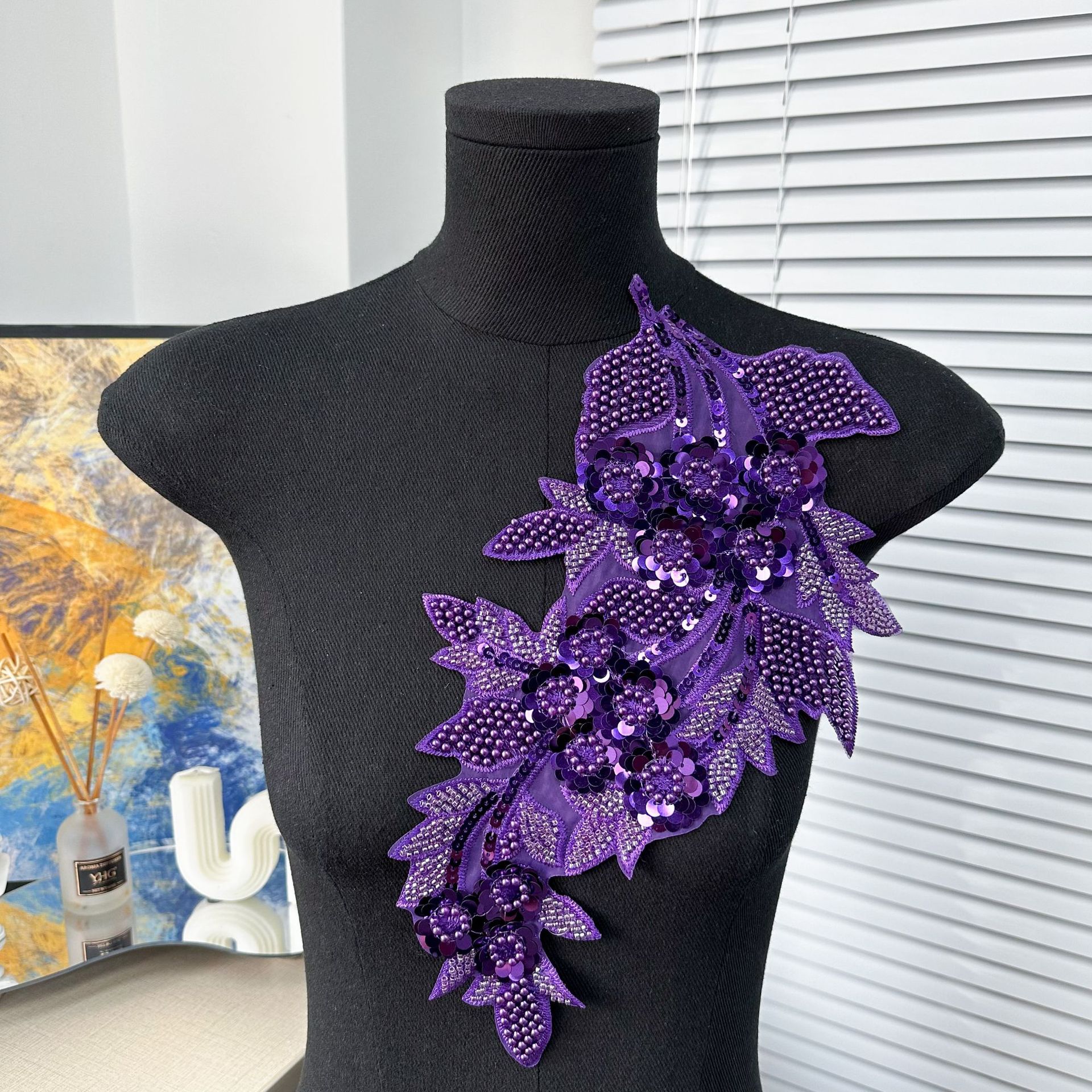 Ventas transfronterizas calientes de bordado de malla sequinilla de tela de color plateado pegado vestido vestido vestido de rendimiento ropa accesorios DIY