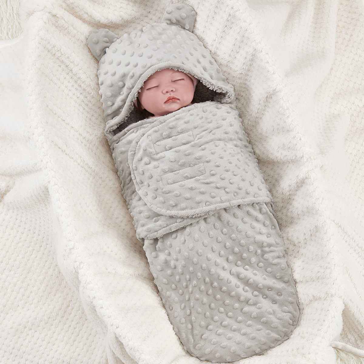Newborn swaddling quilt autumn and winter double-layer lambswool beanie velvet blanket baby anti-kick quilt towel warm sleeping bag