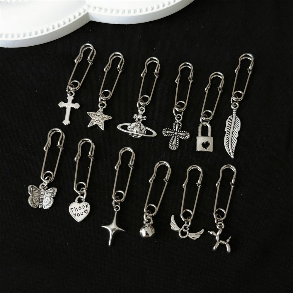 Mini Small Brooch Niche Heart Cross Pendant Pin Sweet Cool Personality Pin Bag Clothing Trendy Accessory