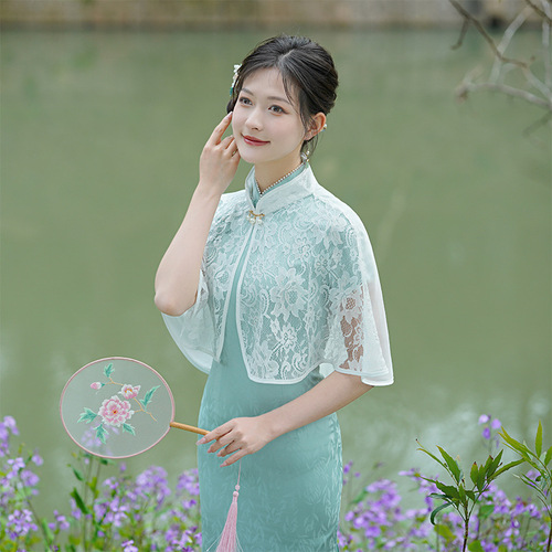 Cheongsam waistcoat, shawl, cardigan—2024 spring/summer women’s Chinese-style solid-color vintage elegant knitted small jacket.