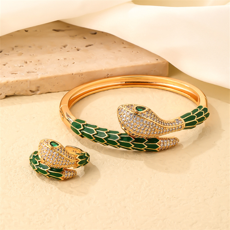 Parure de bijoux serpentine pleine de diamants, bague bracelet en zircon, personnalité de luxe légère, tête de léopard de l'industrie lourde_voghion.com