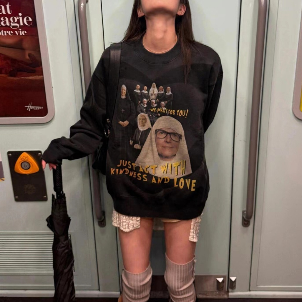 trini*修女印花喷绘水洗做旧磨破宽松卫衣女25秋冬美式暗黑风上衣