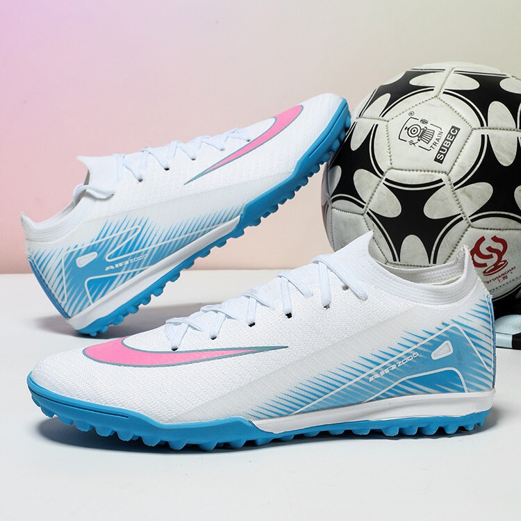 Putian Cross-border European Cup Messi Thorn 16 Football Shoes Male Students Broken Nail Spike Competition Training sneaker