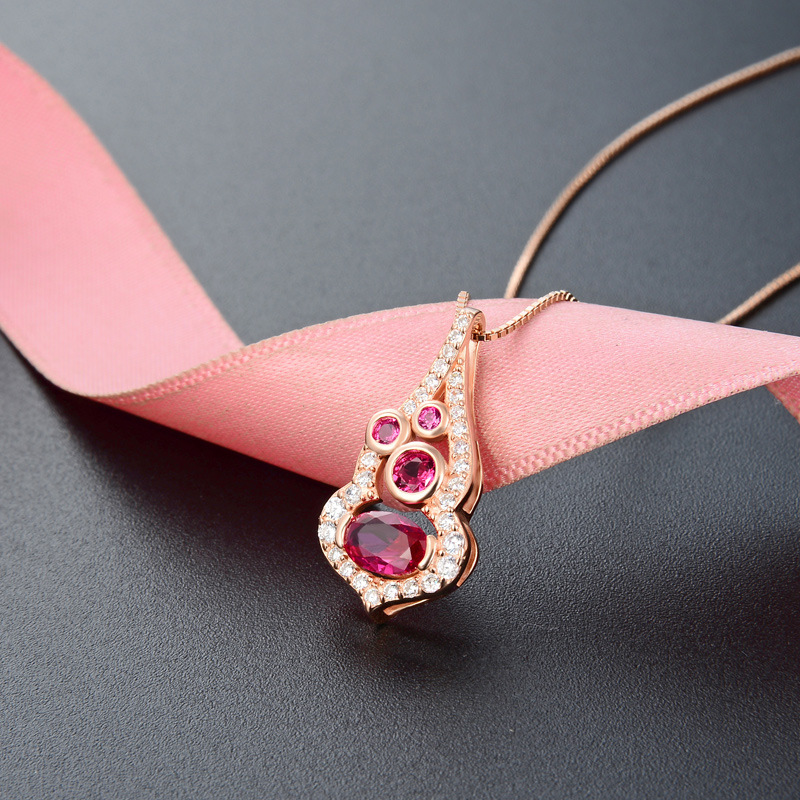 Collar de diamantes de plata esterlina 925 mujeres lujo ligero estilo nicho temperamento de alta sensación colgante de piedra de diamante cadena clavícula