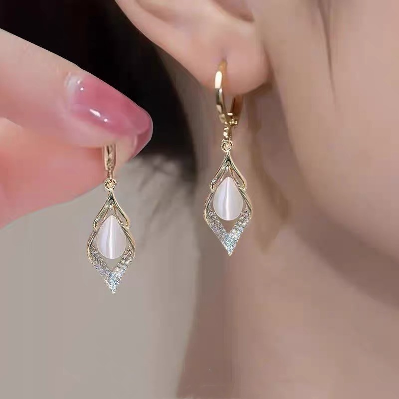 Elegant fashionable sophisticated universal agile earrings…