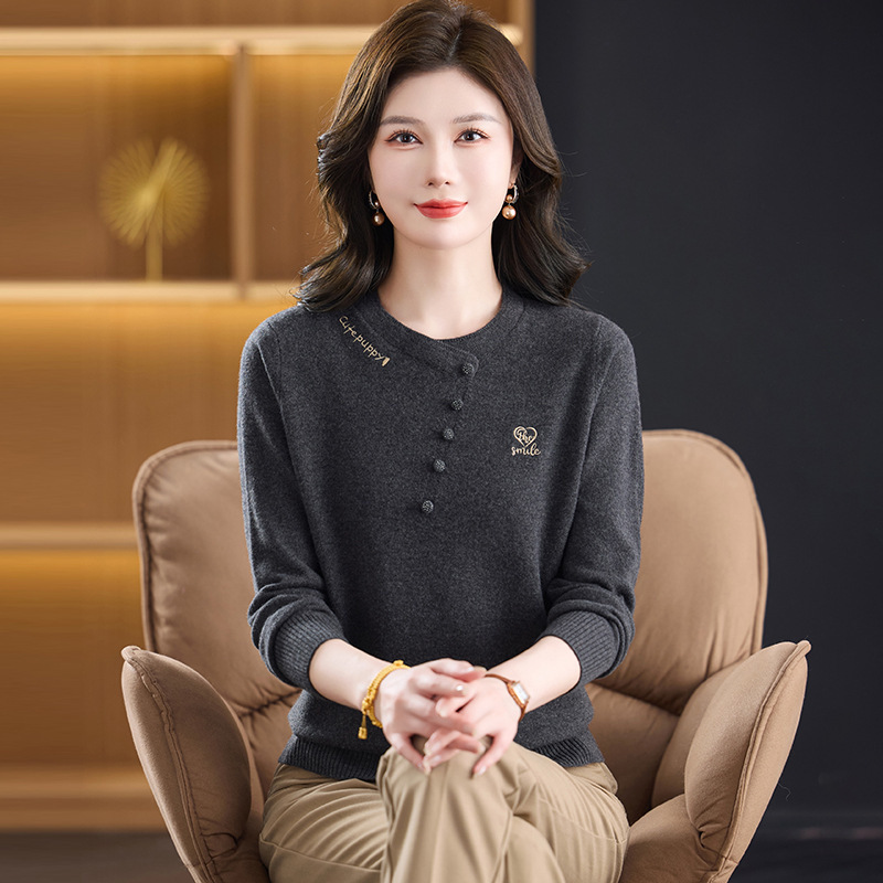 Middle-Aged and Elderly Women's 100% Pure Wool Sweater, New Autumn and Winter Style, Round Neck Embroidered Sweater, Versatile Base Knitwear