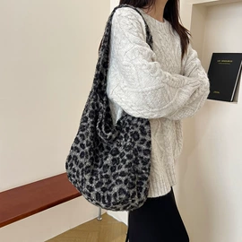 女士单肩包;女士斜挎包;女士双肩包