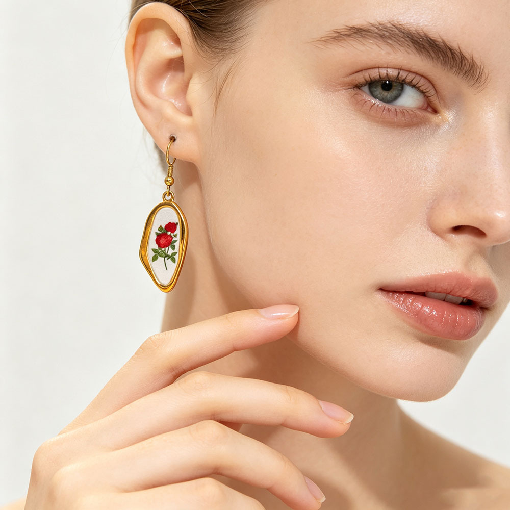 Diseño único retro nicho de alta sensación pendientes de acero inoxidable flores animales pendientes irregulares joyas de lujo ligero