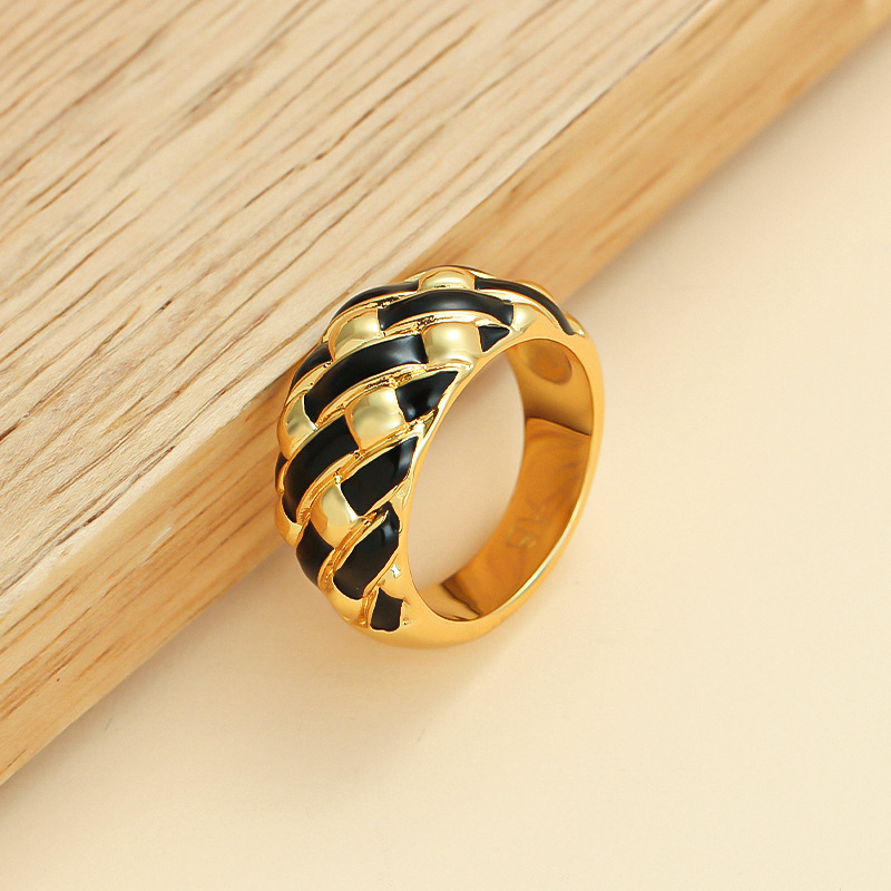 Black woven fashionable design ring for men and women