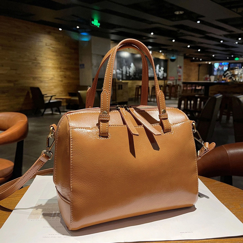Women's Genuine Leather Bag 2025 Spring/Summer New Crossbody Bag Large Capacity Commuter Handbag Shoulder Bag Retro Tote - Thumbnail 6