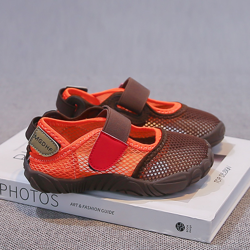 Zapatos de playa de moda para niñas versátiles 2026 verano nuevos zapatos de retroceso antideslizantes para niños sandalias al aire libre para niños zapatos individuales image 10