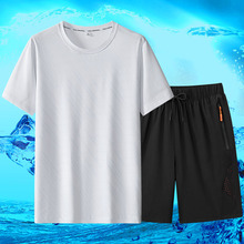 2短袖T恤中年夏装男款冰感衣服男024薄款男士休闲运动套装男夏季