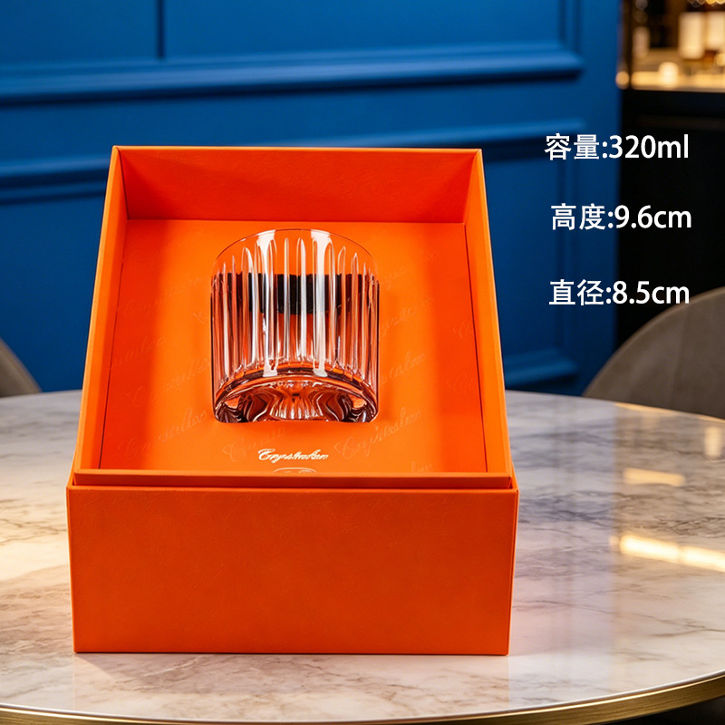 Taza de whisky de cristal importada talla a mano taza de vino extranjero estriado regalo de negocios regalo de compañía compra al por mayor