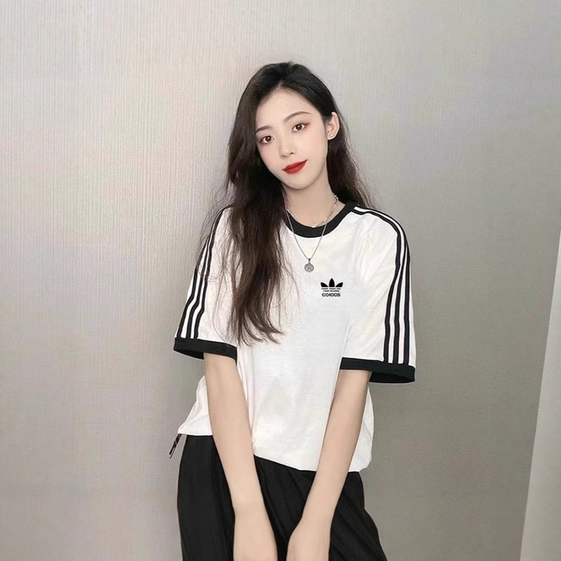 Cross-Border Korean Version of Jenny's Same Clover Letter Trendy Brand Pure Cotton Short-Sleeved T-Shirt Summer Women's Pullover Loose Cross-Border Korean Version of Jenny's Same Clover Letter Trendy Brand Pure Cotton Short-Sleeved T-Shirt Summer Women's Pullover Loose