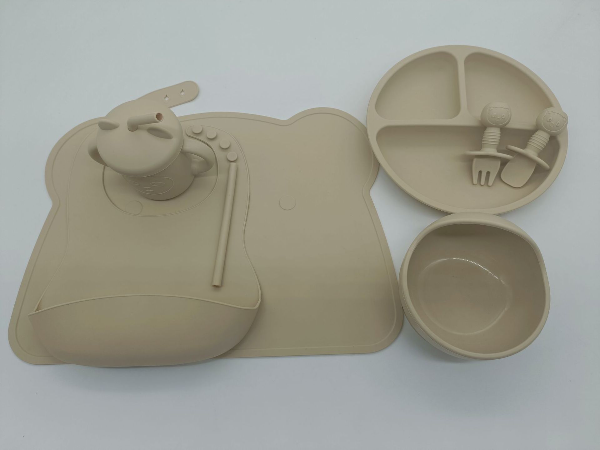 幼儿喂养餐具套装碗叉勺学饮杯