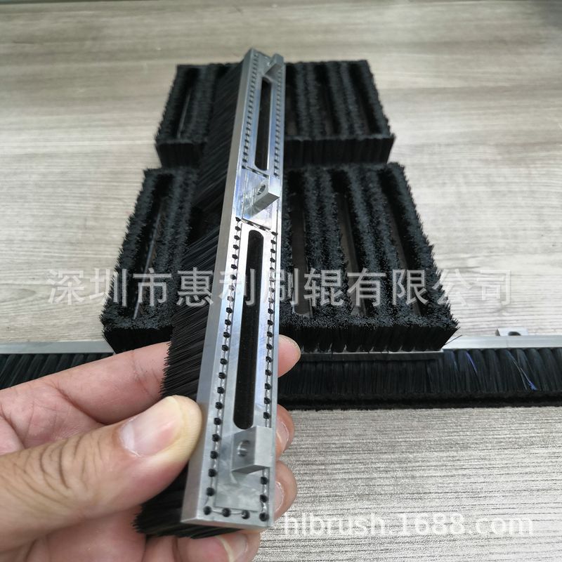 深圳毛刷厂销售半导体封装设备配件铝合金毛刷，防静电毛刷