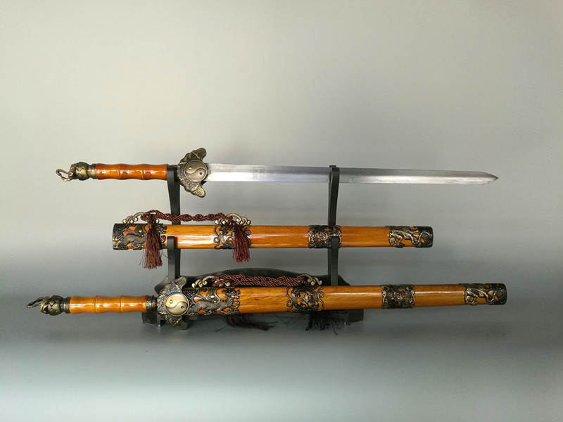 黄色小玄武太极剑