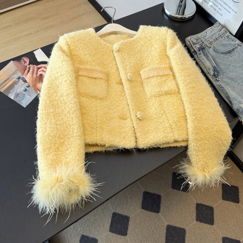 Real Shot of Autumn and Winter New Style Ostrich Feather Diamond-Encrusted Thickeneded Short Outwear for Women with Heavy Sequined Tweed Tassel down Jacket