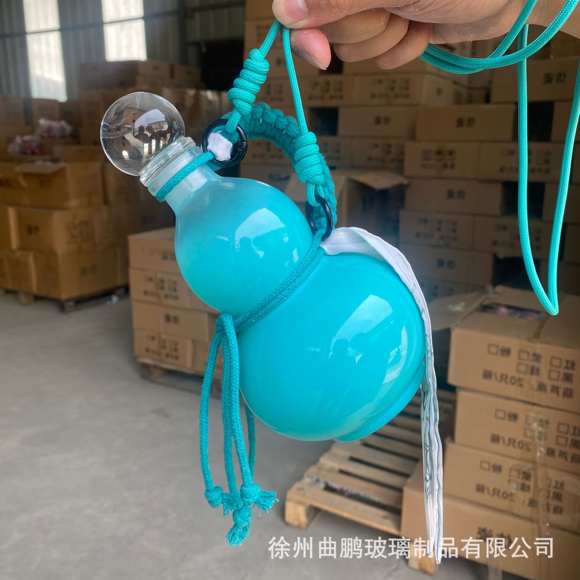 파란색 병 + 손잡이 끈 + 태슬 장식 + 어깨끈; 맞춤 색상