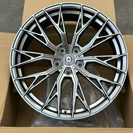 轮毂;轮毂盖;其他汽车改装