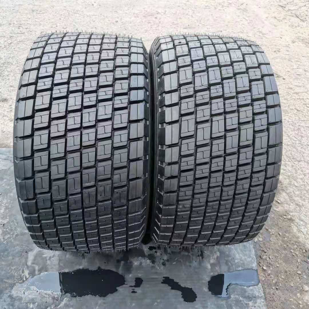 拖车运输车全钢真空轮胎445/45R19.5 445/50R22.5 18r19.5 麻将块