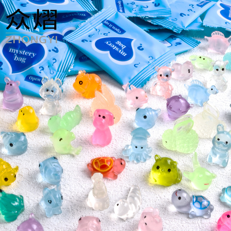 three dimensional small pack