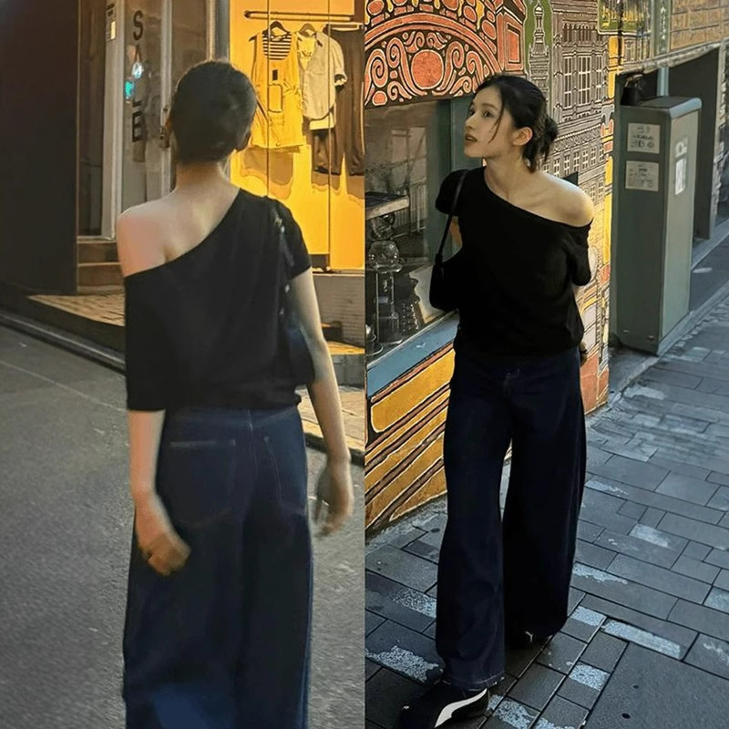 In February, the new Zhang Jingyi with a word slanted shoulder loose lazy short sleeve T-shirt women's design off-the-shoulder top In February, the new Zhang Jingyi with a word slanted shoulder loose lazy short sleeve T-shirt women's design off-the-shoulder top