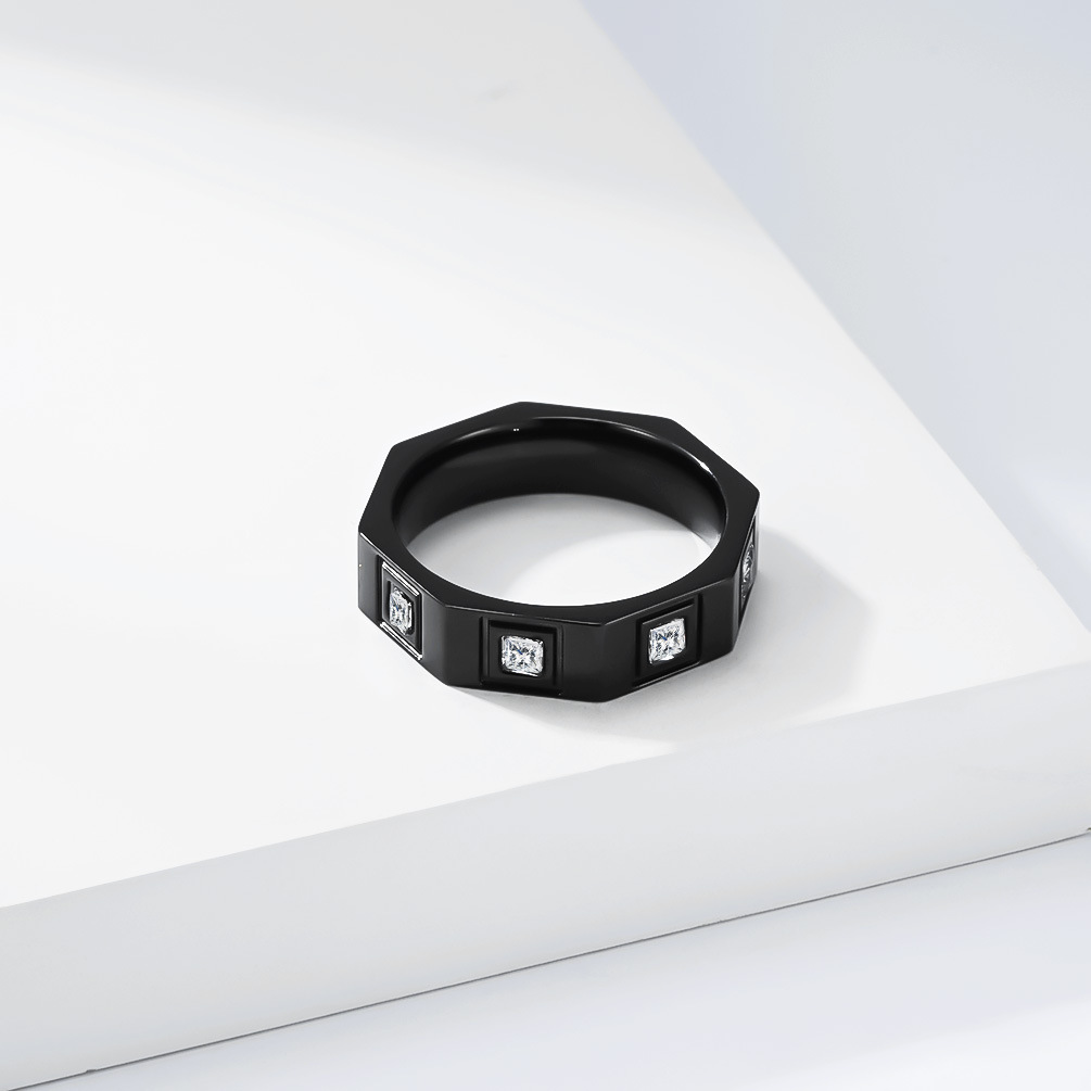 Bague unisexe géométrique 8 faces incrustée de diamants titane_voghion.com