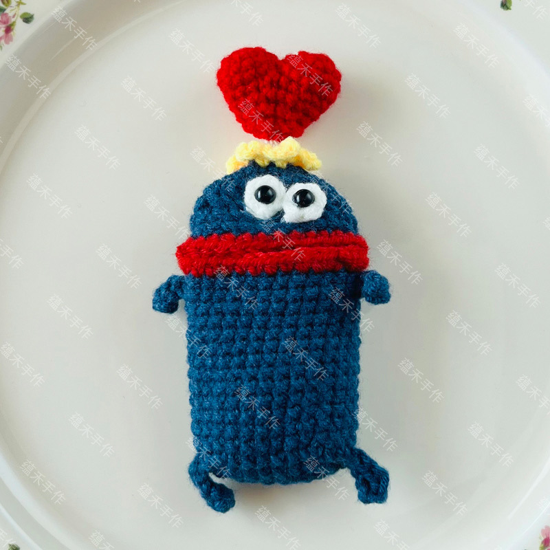 남색 노란 머리