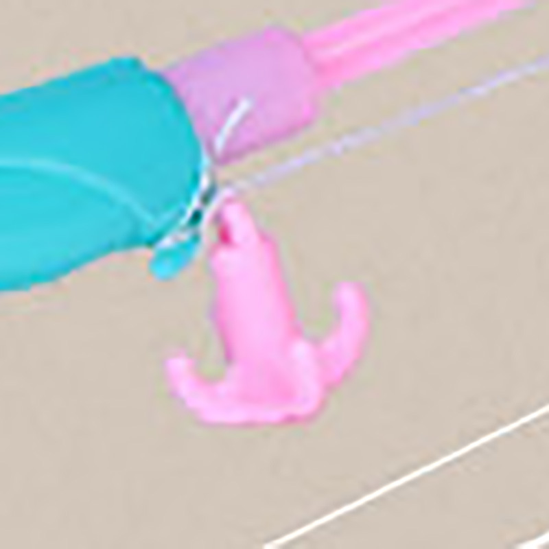 4 рыболовных крючка с телескопической удочкой