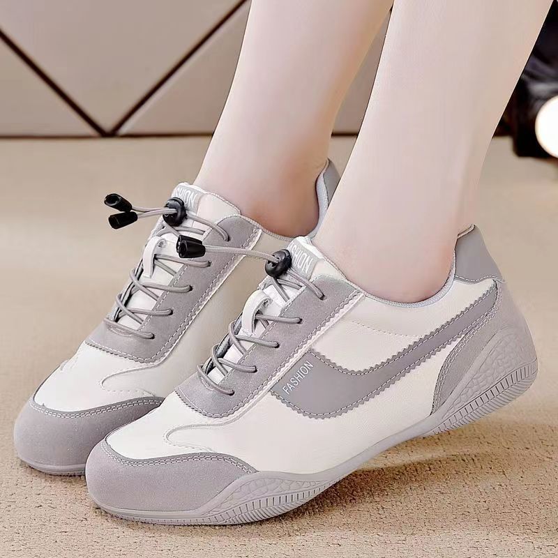 Zapatos blancos para las mujeres 2023 zapatos de mujer primavera nueva niña versátil zapatillas de deporte casual corriendo zapatos de estudiante ins mujeres