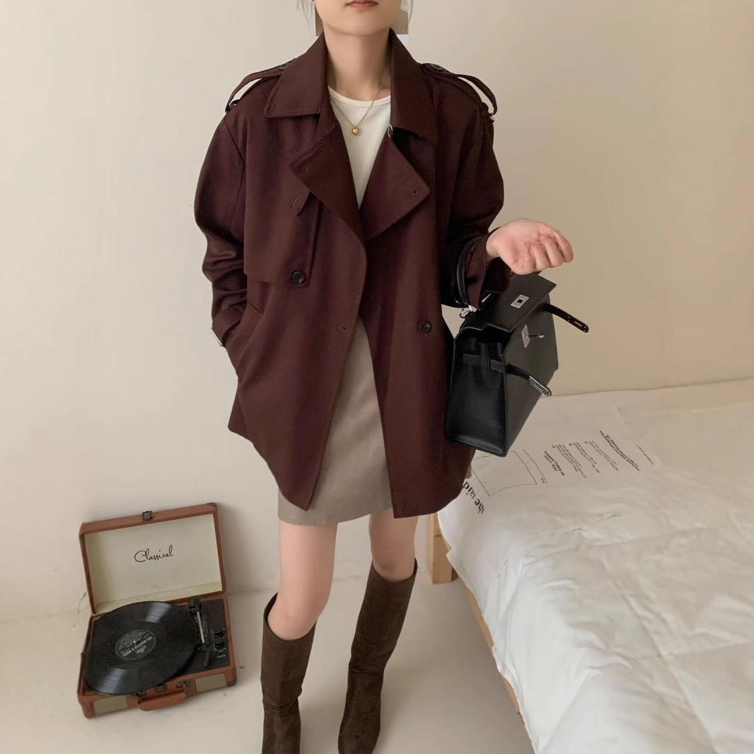 Design autumn trend solid color trench coat