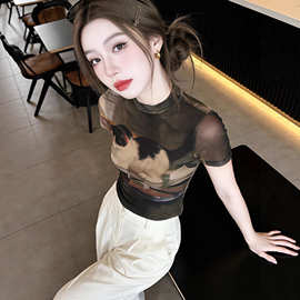 韩系辣妹印花短袖T恤女网纱透视薄款2026夏季新款别致小衫ins上衣