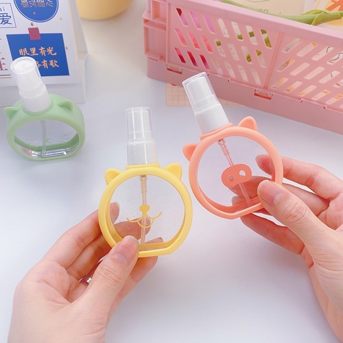 Fine-mist toner spray bottle, ultra-fine mist cosmetic water, alcohol-free fragrance, refillable bottle—perfect for face hydration, travel-friendly, and delightfully cute.