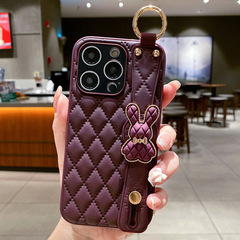 Xiaoxiangfeng ウサギのリストバンド Apple 16promax 携帯電話ケース iphone15 スタンド 14 女性 13 高級 12 に適しています